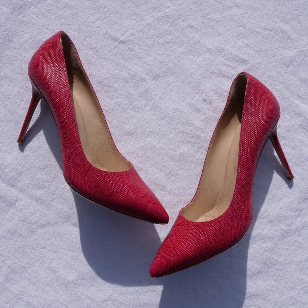 Modern Longchamp red snakeskin pointy toe stiletto heels‎